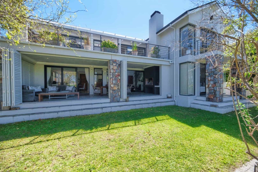 4 Bedroom Property for Sale in Fernkloof Estate Western Cape